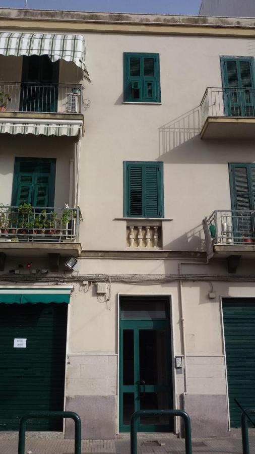 Bari, Puglia. Centrale E Facile Da Raggiungere !! Bagian luar foto